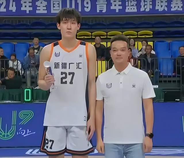 集结日新疆广汇备战欧篮联,回应争议细节曝光,底气十足,身体对抗强度拉满的简单介绍 集结日新疆广汇备战欧篮联,回应争议细节曝光,底气十足,身体对抗强度拉满的简单介绍